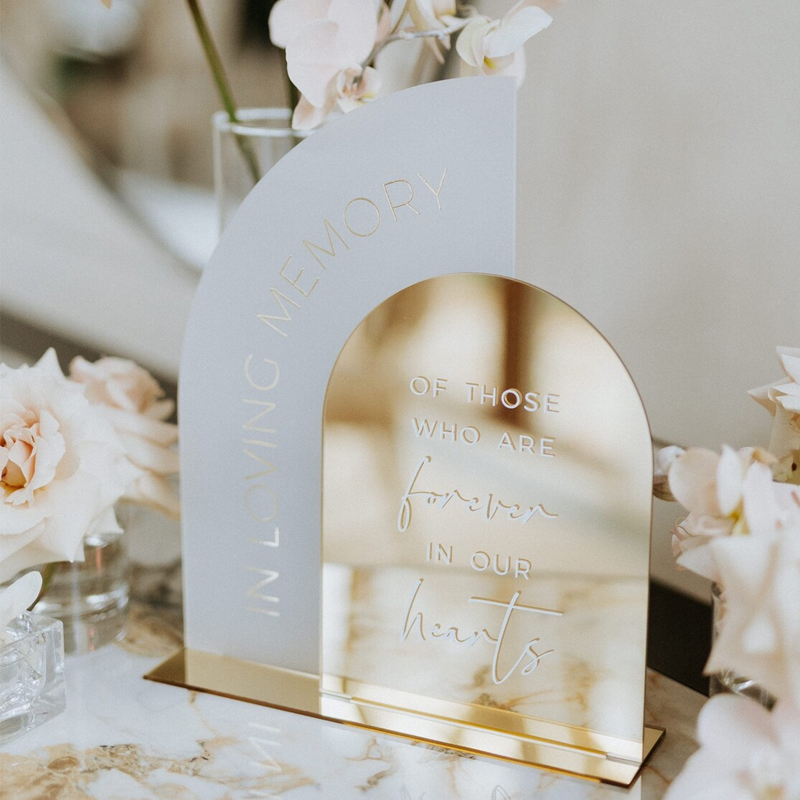 In Liefdevolle Herinnering Tek - Table Number Gold recensie en prijs