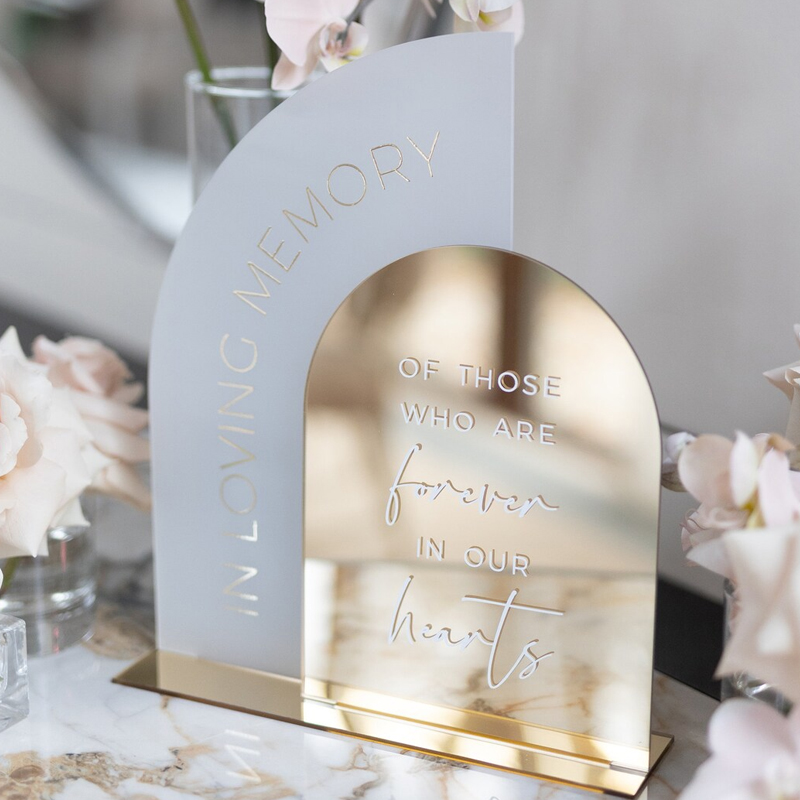In Liefdevolle Herinnering Tek - Table Number Gold recensie en prijs